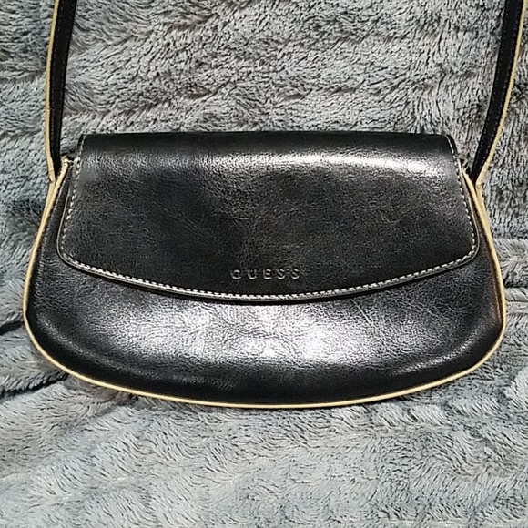 guess purses canada outlet